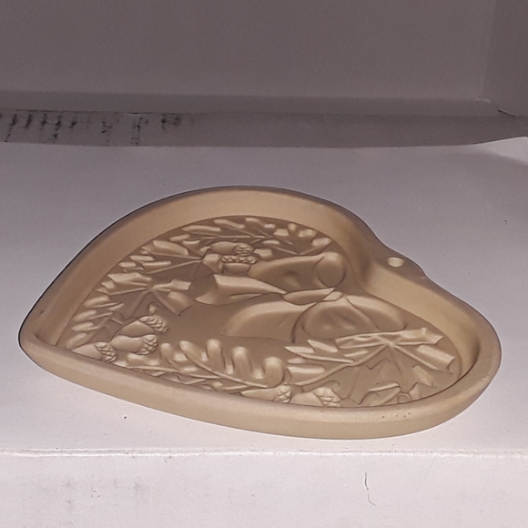 The Pampered Chef Seasons of Heart Cookie … - Picture 5 of 7